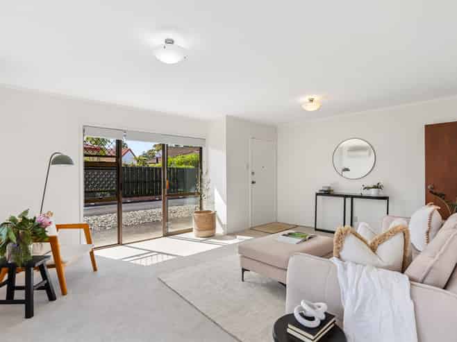 10 Annette Avenue, Te Atatu South