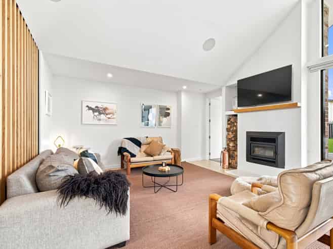 225 Springfield Road, Saint Albans
