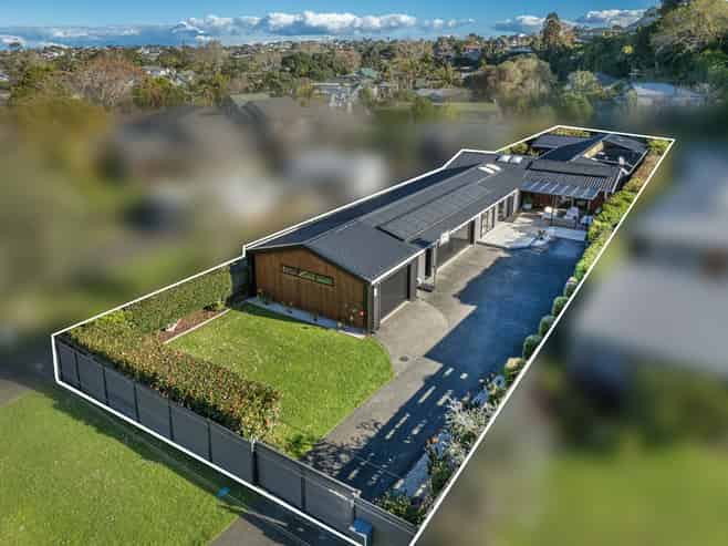 18 Glengarry Avenue, Manly