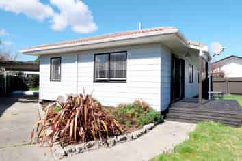 19 Linwood Dr, Paraparaumu