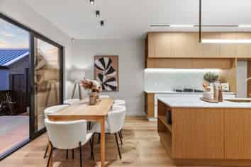 60 Picnic Point Road, Hobsonville