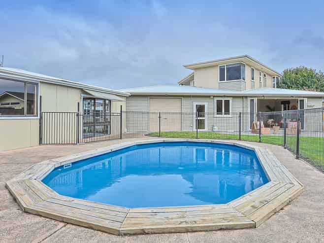 1109 Oliphant Road, Raureka