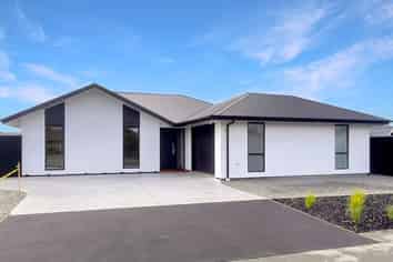 33 Masefield Drive, Rolleston