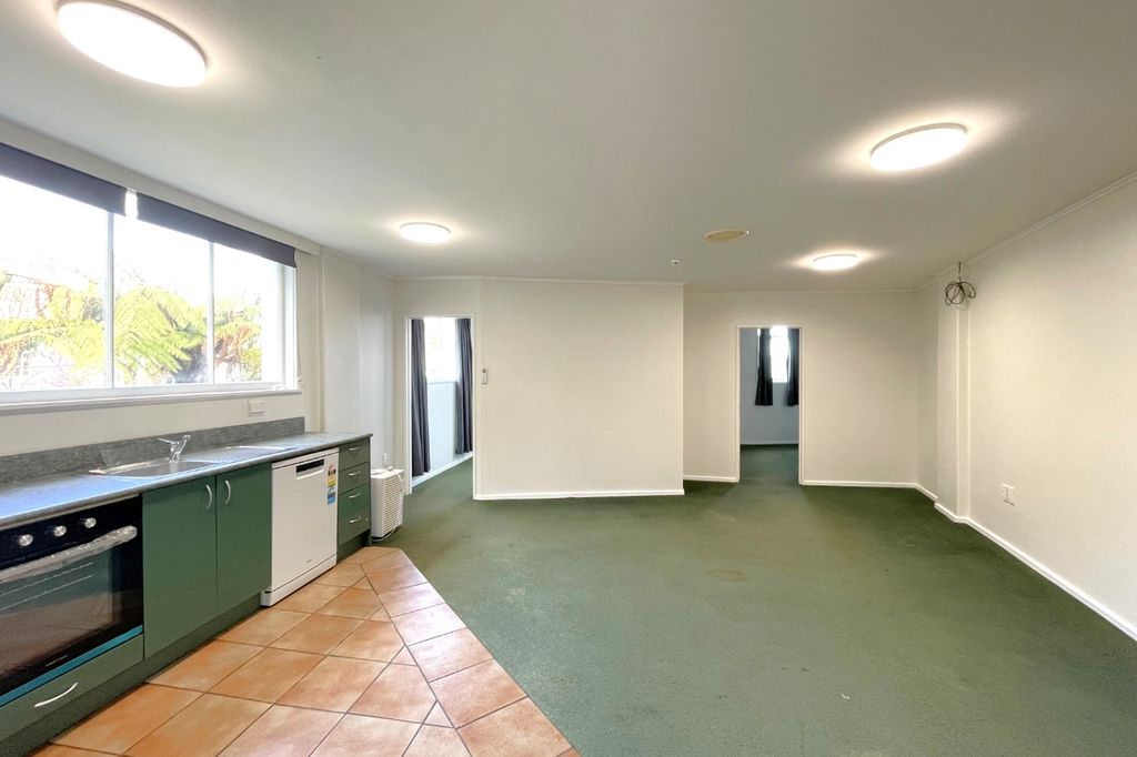 Two Bedroom Private upstairs flat in Brooklyn 2