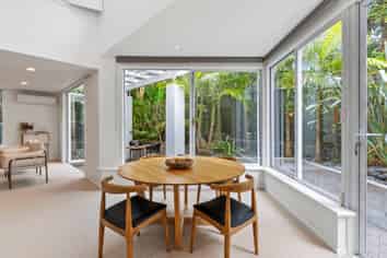 2/22 Regina Street, Westmere