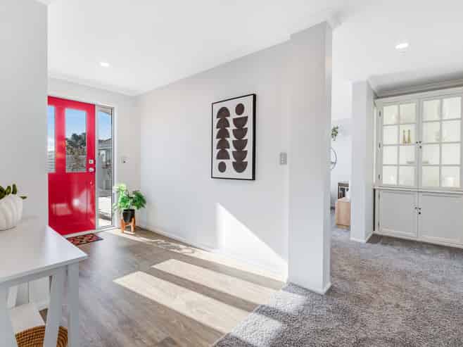 1/4 Roberts Road, Matakatia