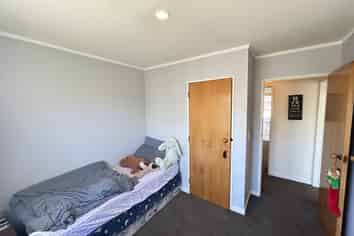 12A Masefield Street, Stoke