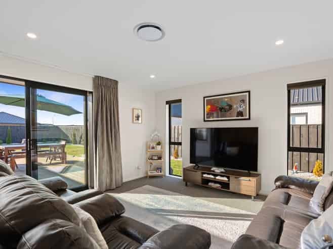 21 Bob Reid Crescent, Darfield