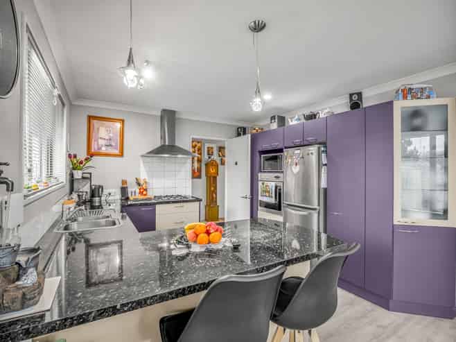 10 Ropley Street, Amberley