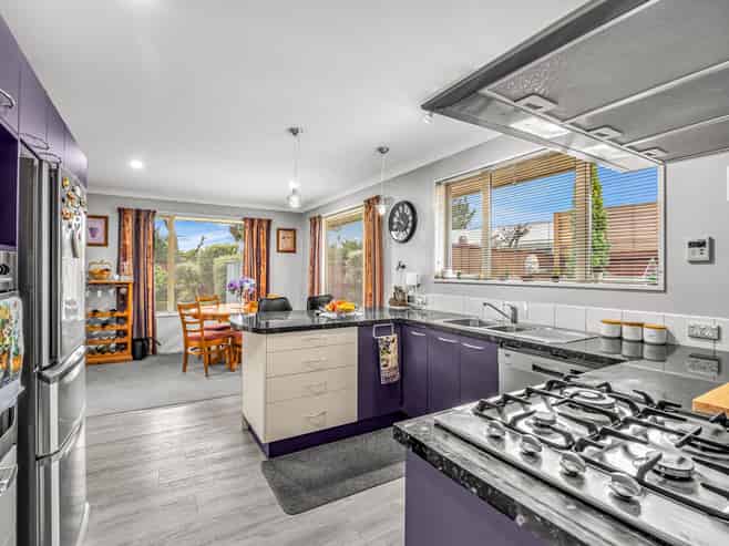 10 Ropley Street, Amberley