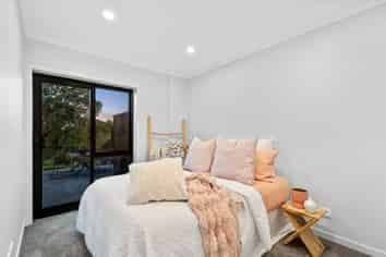 20 Beach Road, Hobsonville