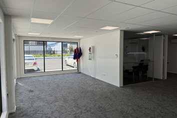Dual Access Wiri Warehouse | 1,344 m2