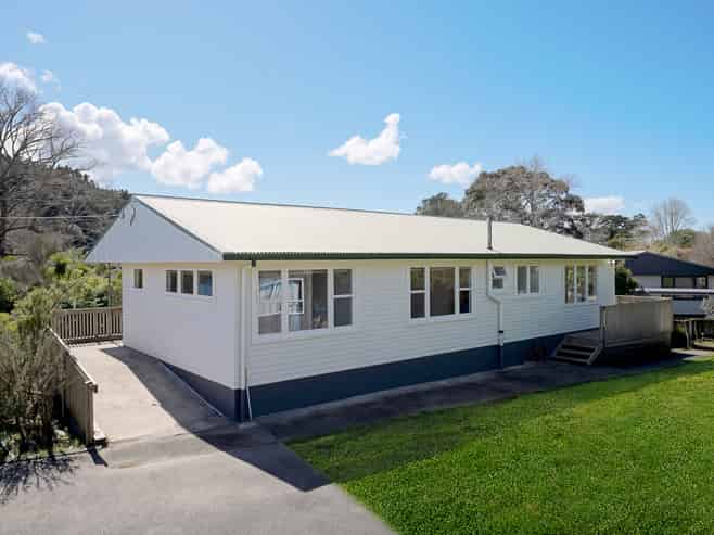 46 Lowtherhurst Road, Massey
