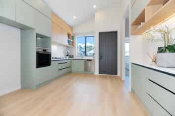 18 Mahinga Kai Road, Orewa