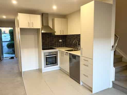 33/11 Ray Small Drive, Papakura