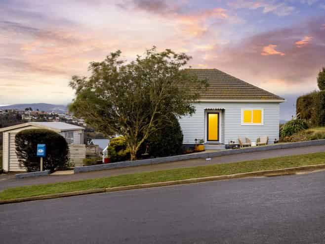 42 Waimea Avenue, Calton Hill