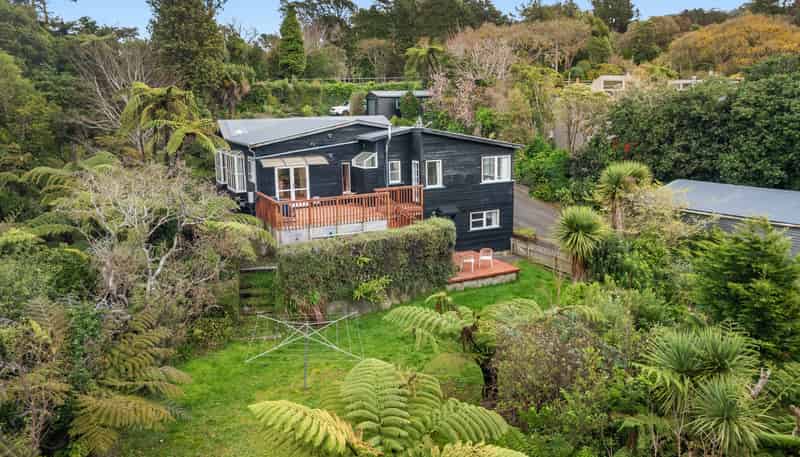36 Hill Road, Belmont
