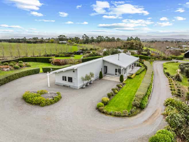 14 Fairway Drive, Martinborough