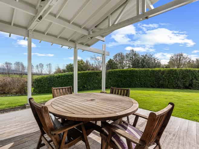 14 Fairway Drive, Martinborough