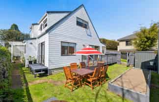 17C  Wilding Avenue, Epsom