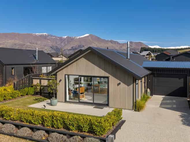 7A Bonspiel Road, Wanaka