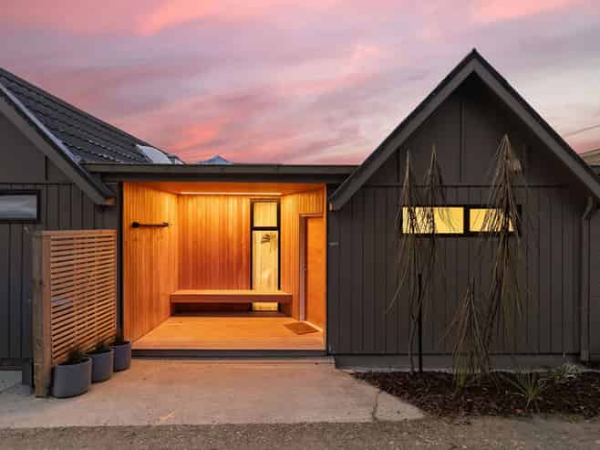 556B Peninsula Road, Kelvin Heights