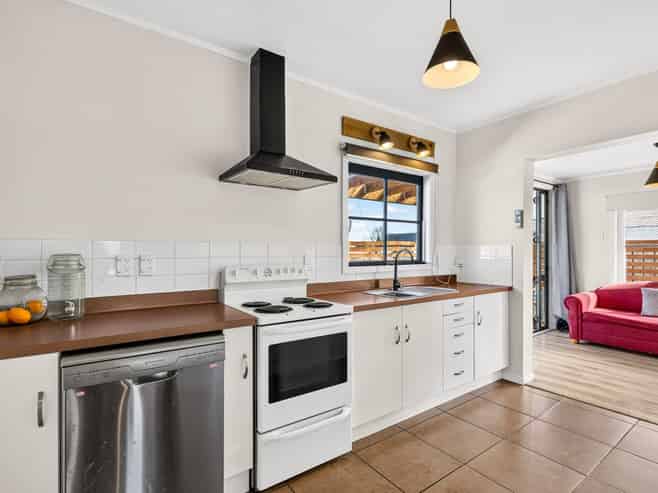 6 Cambridge Street, Putaruru