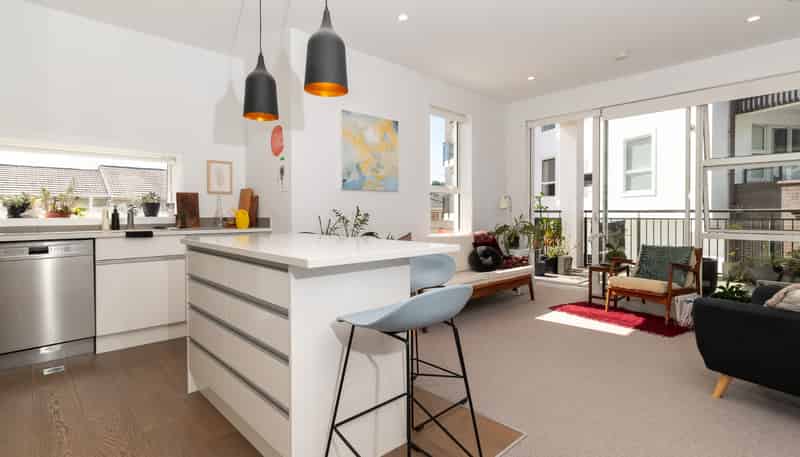 108/26B Racecourse Parade, Avondale