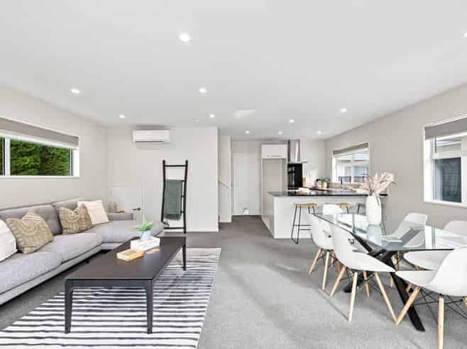 2/33 Elizabeth Street, Riccarton