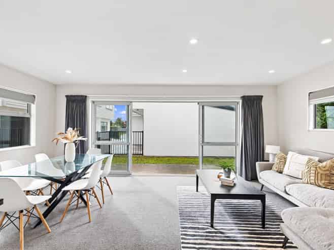 2/33 Elizabeth Street, Riccarton