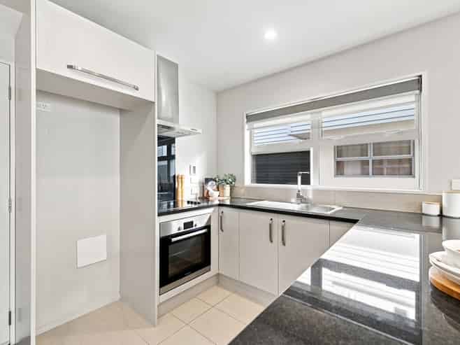 2/33 Elizabeth Street, Riccarton