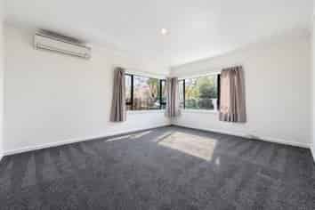 21 Owens Terrace, Upper Riccarton