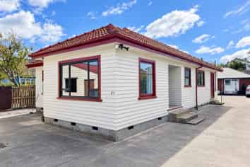 21 Owens Terrace, Upper Riccarton