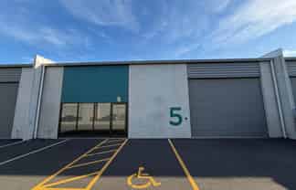  Modern Industrial Unit in Mania Business Park