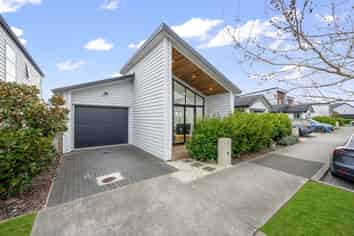 4 Waka Ama Road, Karaka