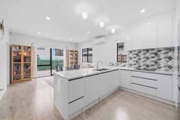4 Waka Ama Road, Karaka