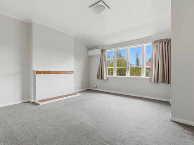 64 Jellicoe Drive, Hamilton East