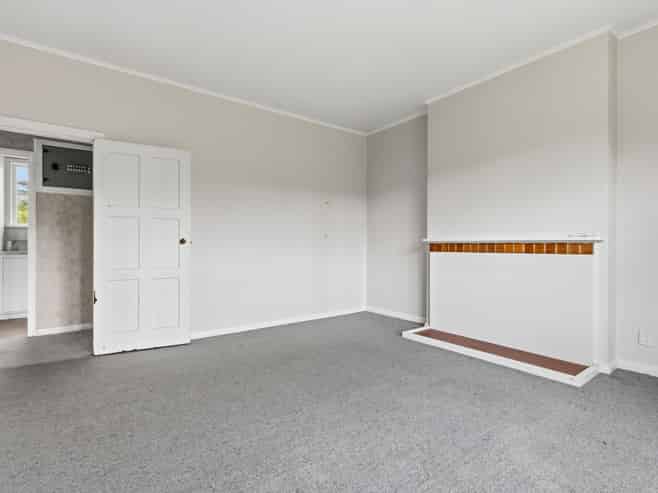64 Jellicoe Drive, Hamilton East