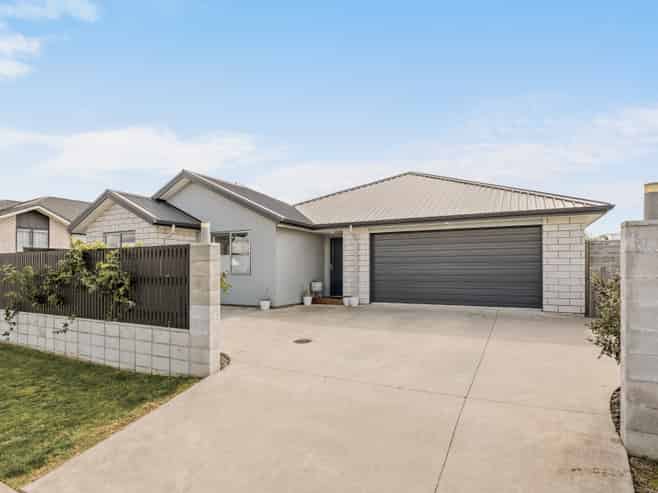143 Te Okuroa Drive, Papamoa