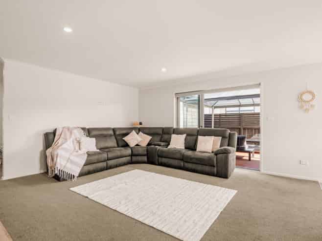 143 Te Okuroa Drive, Papamoa