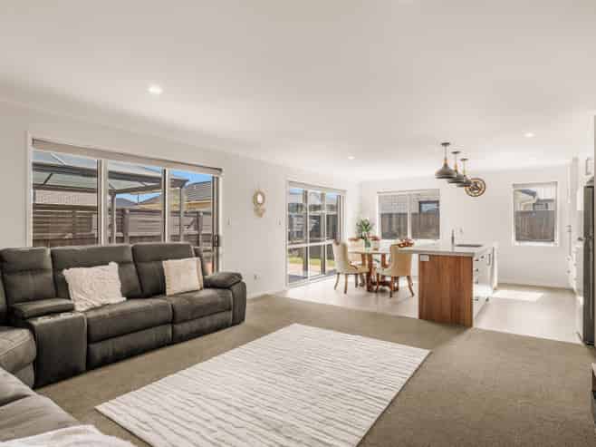 143 Te Okuroa Drive, Papamoa