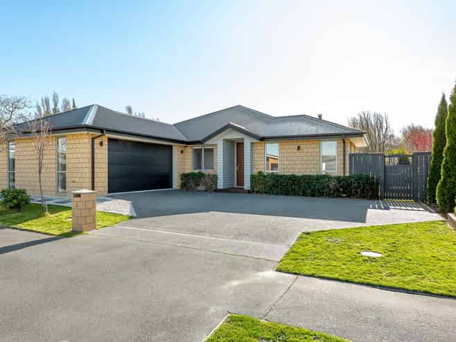 54 Bradwell Crescent, Halswell