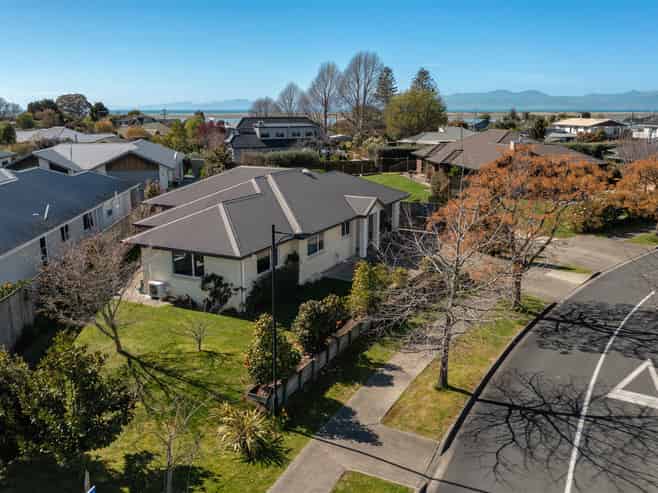1 Puketutu Grove, Motueka