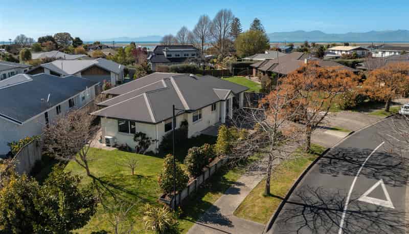 1 Puketutu Grove, Motueka
