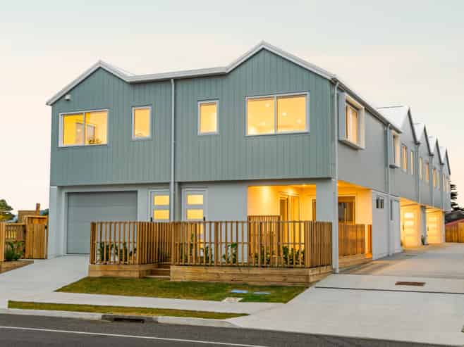 1 & 2/118 Links Avenue, Mount Maunganui