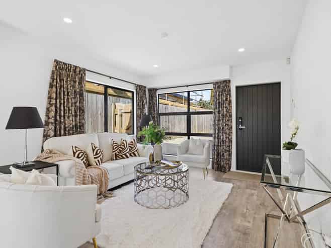 16B Romney Place, Manurewa