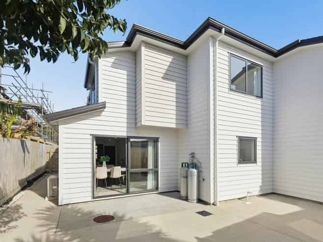 16B Romney Place, Manurewa