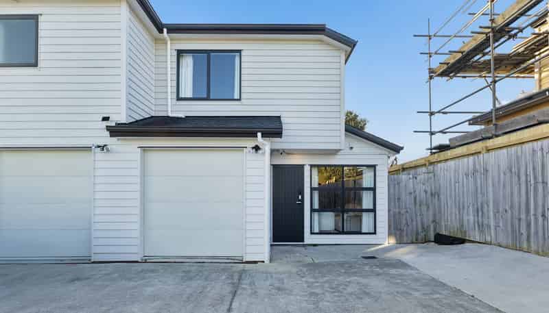 16B Romney Place, Manurewa