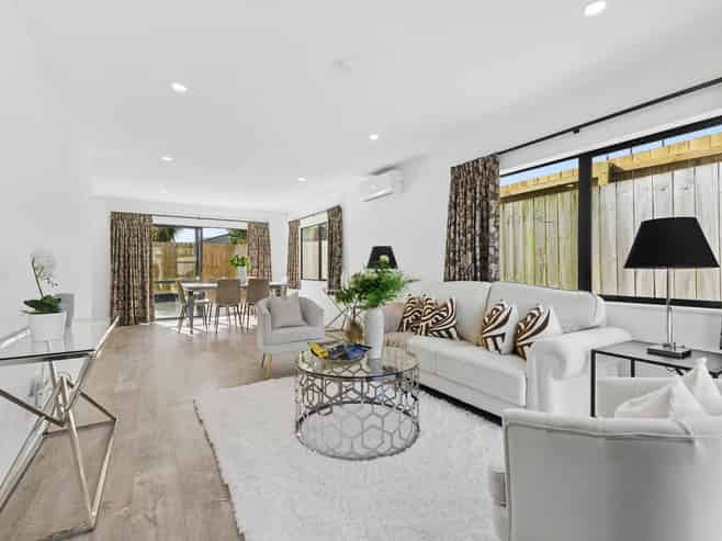 16B Romney Place, Manurewa
