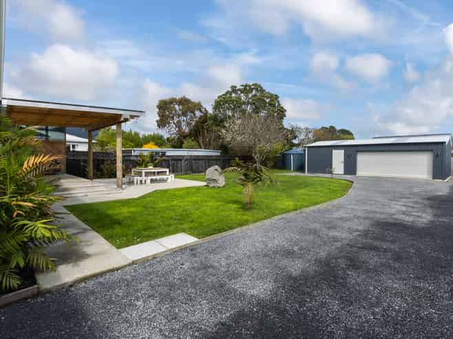 2 Coleman Street, Paraparaumu